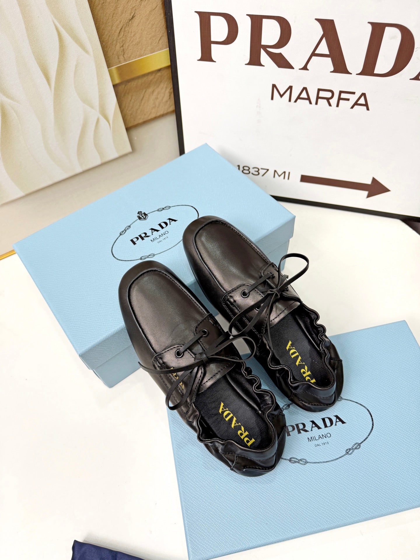 Black Shuffle Antiqued Leather Boat Shoes