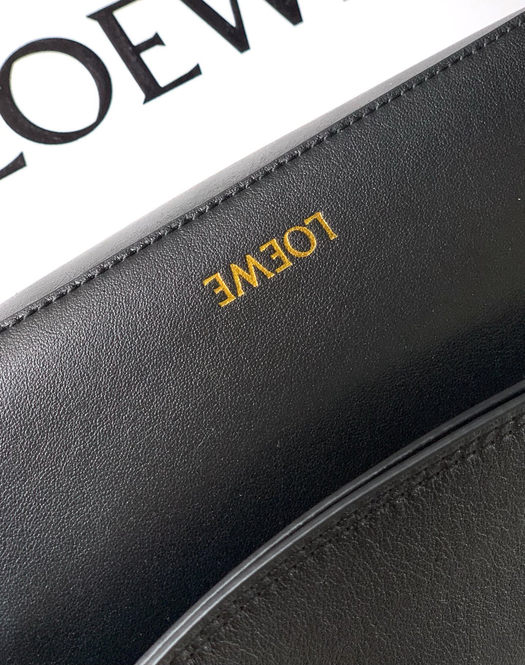 Black Medium Ola Bag In Leather