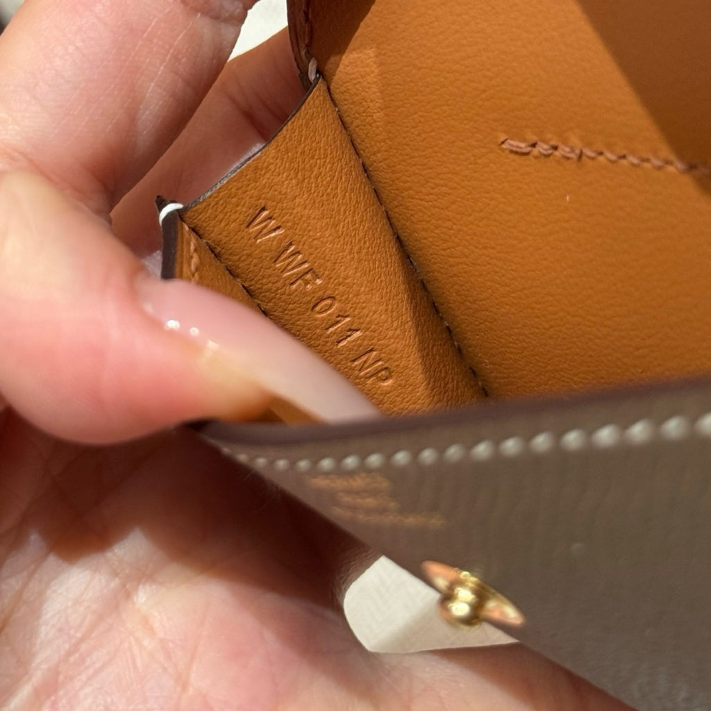Étoupe Kelly Pocket 18 Belt With Gold Finish
