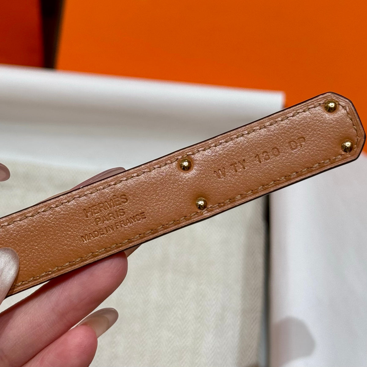 Gold Kelly Pocket 18 Belt With Gold Finish
