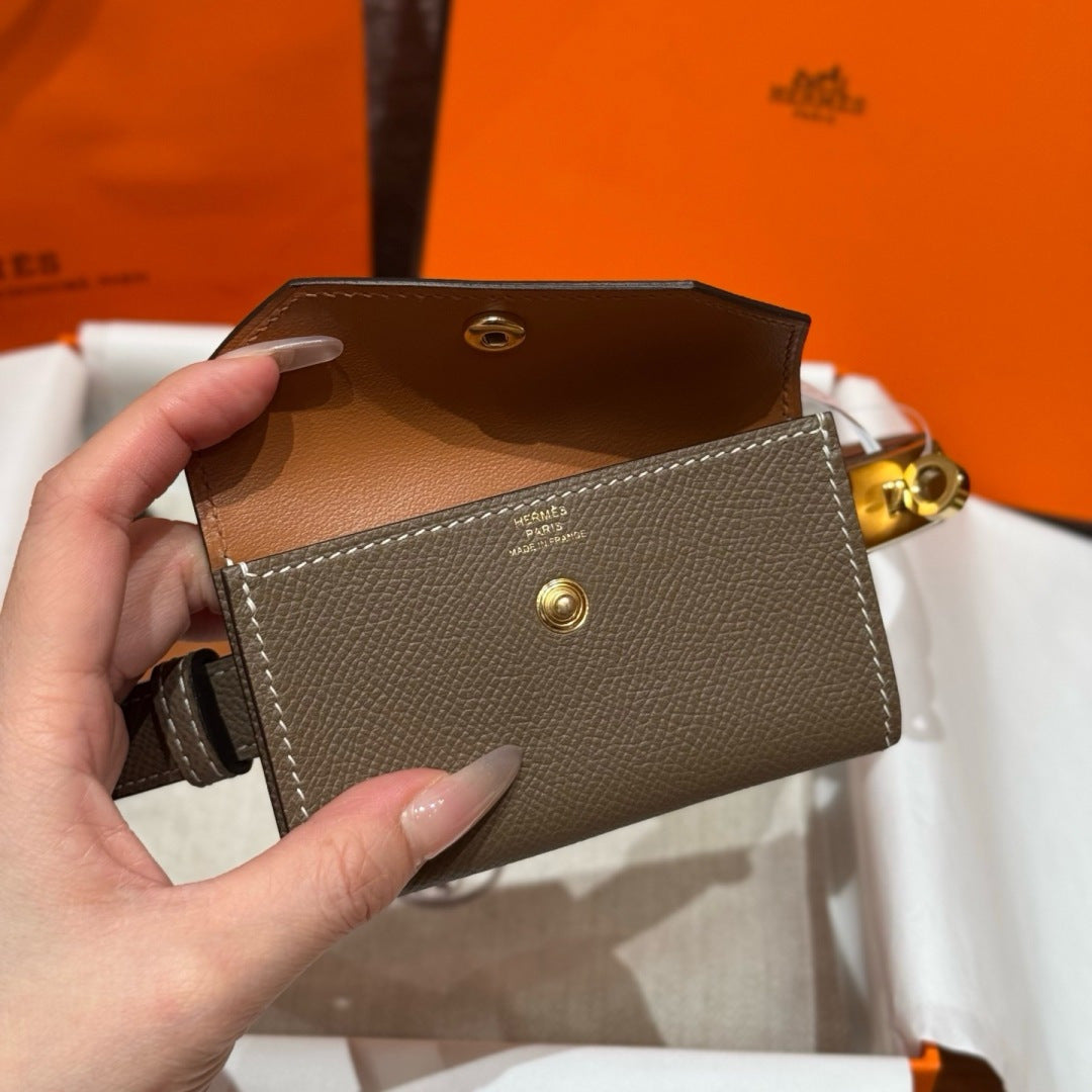 Étoupe Kelly Pocket 18 Belt With Gold Finish