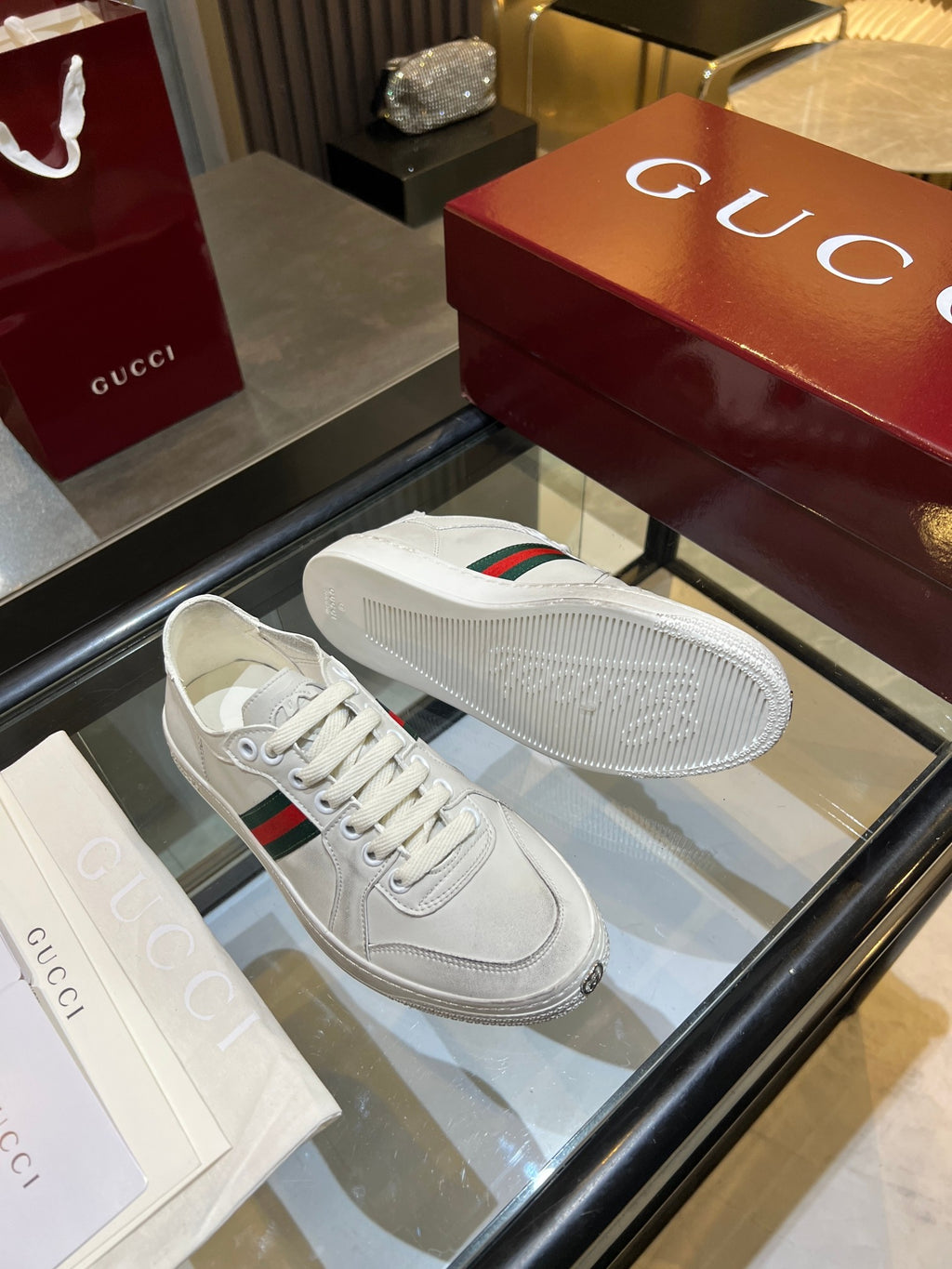 Men's White Stretch Low-Top Sneaker