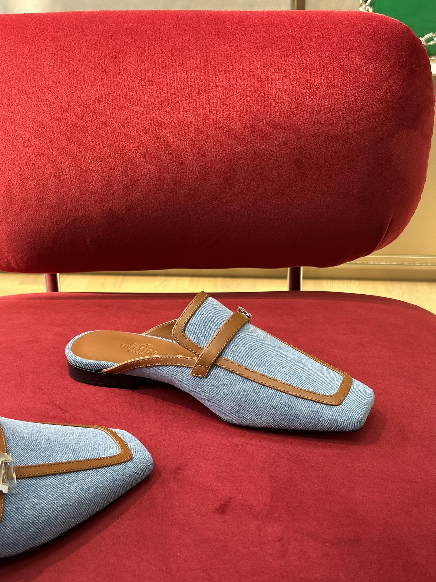 Bleu Clair & Naturel HG mule