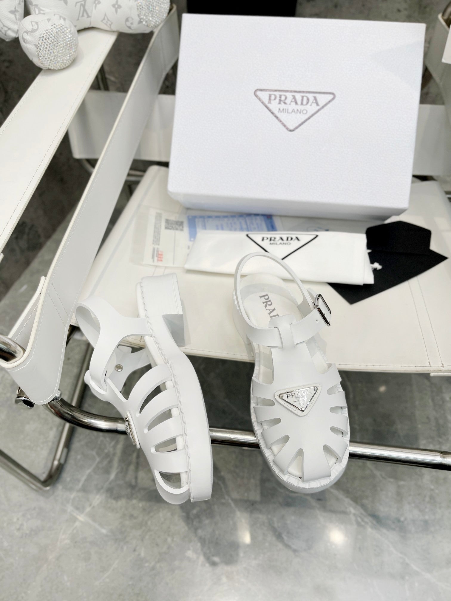 White sporty foam rubber sandals