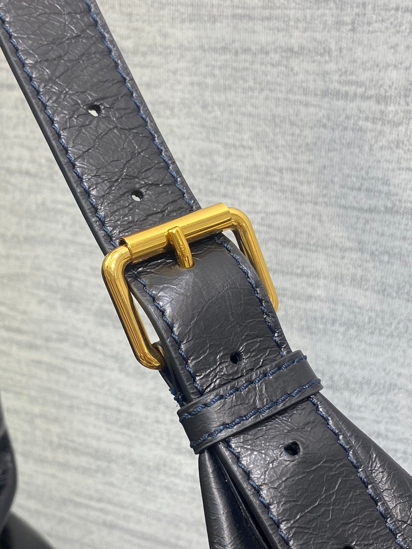 Black Large Grand Tour Multipocket Bag