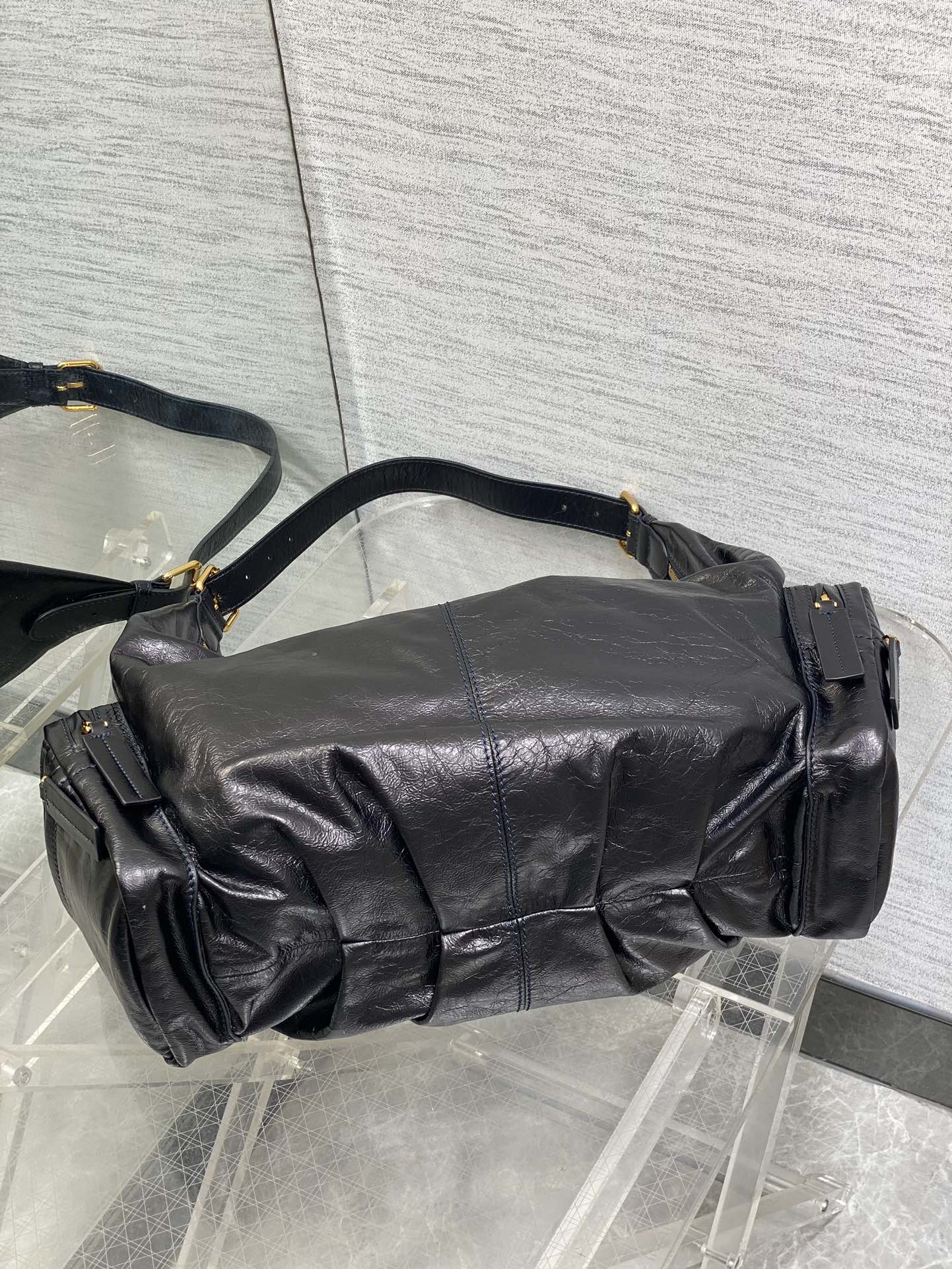 Black Large Grand Tour Multipocket Bag