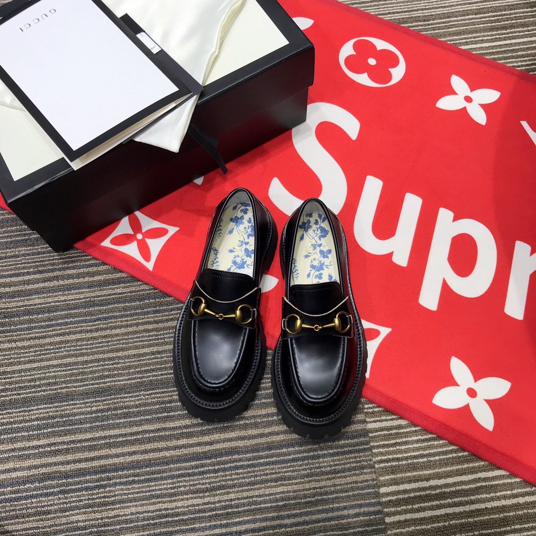 Black Lug sole loafer