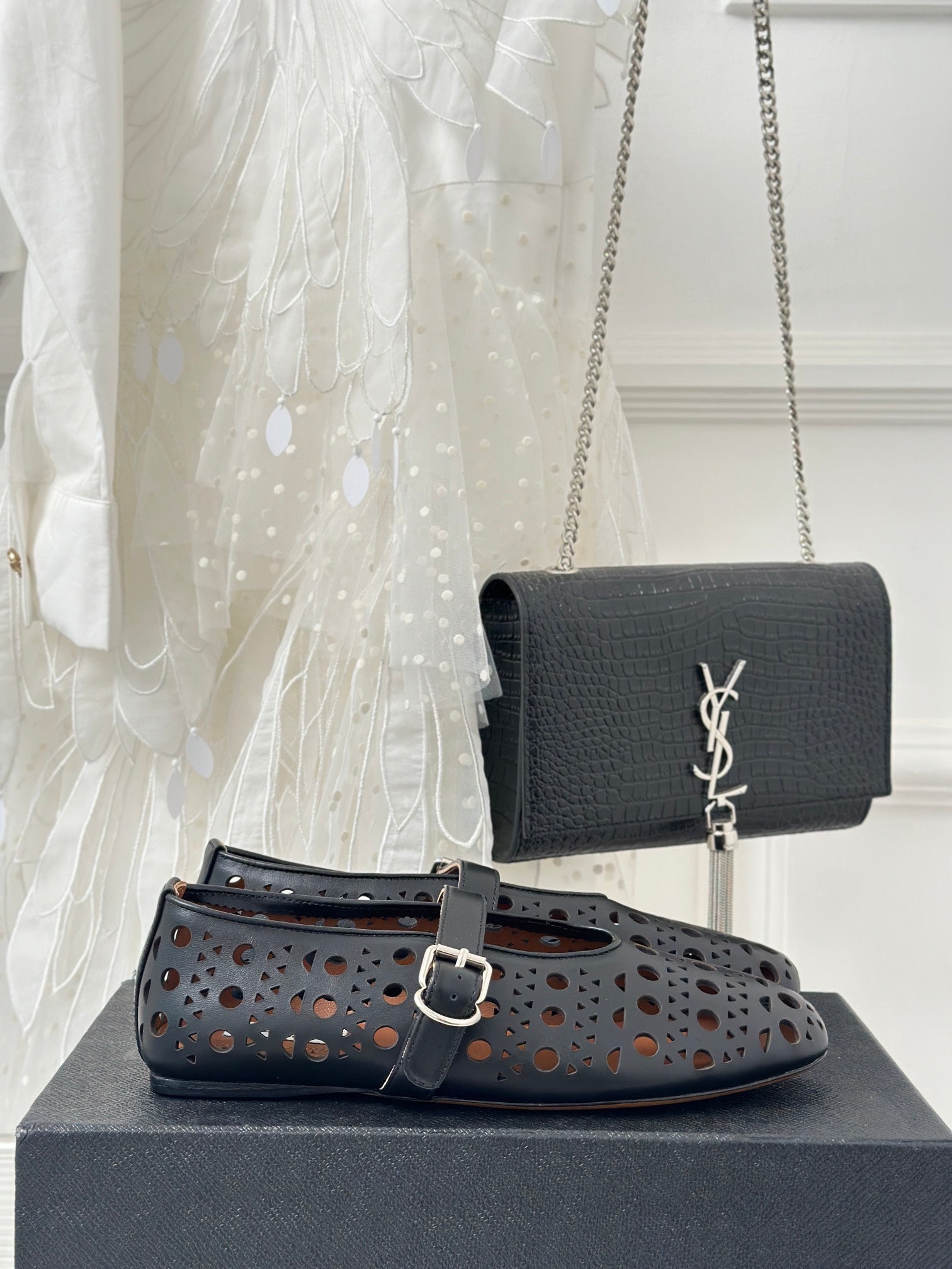 Black AV Ballet Flats