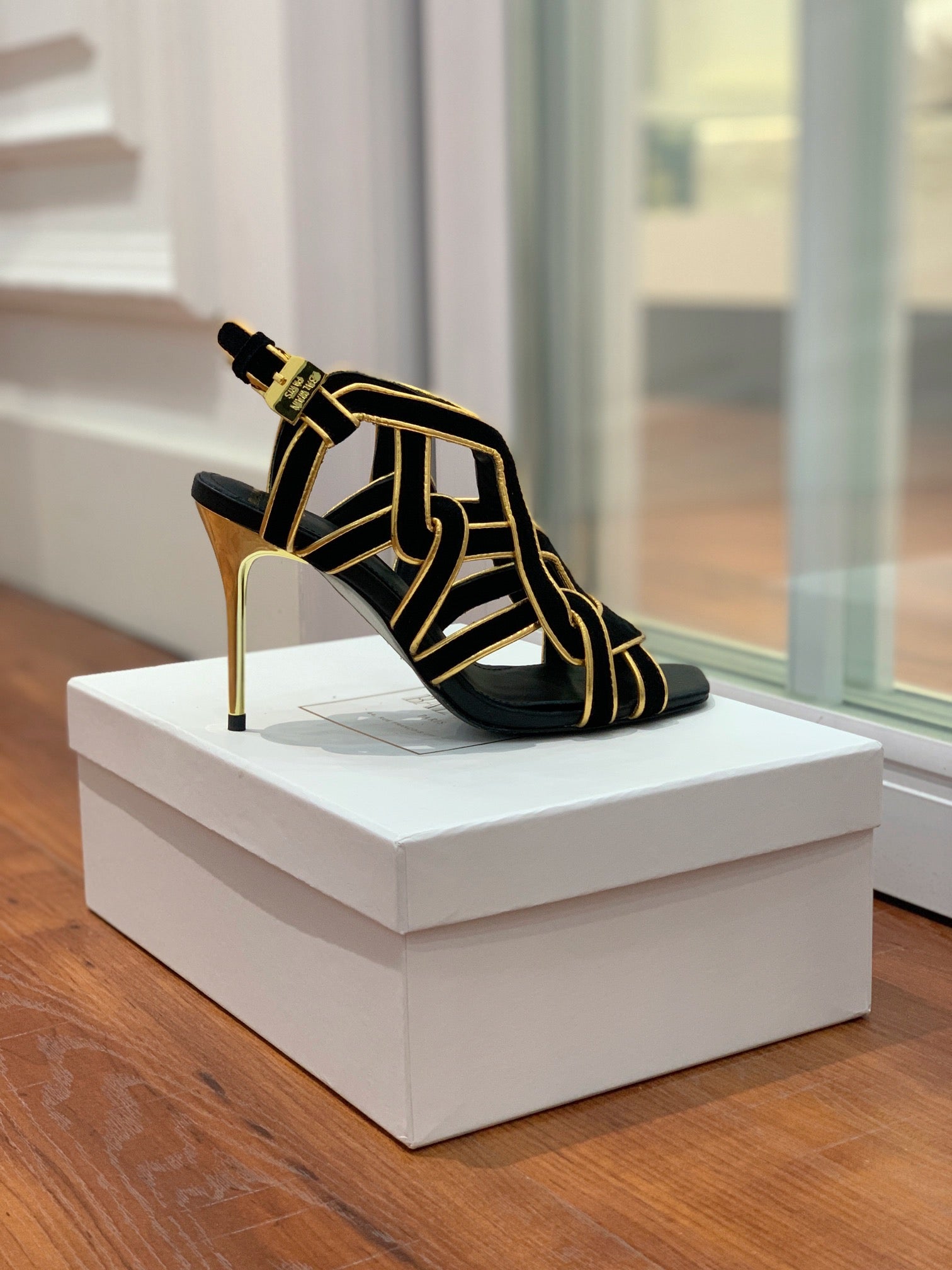 Black & gold BU strappy sandals