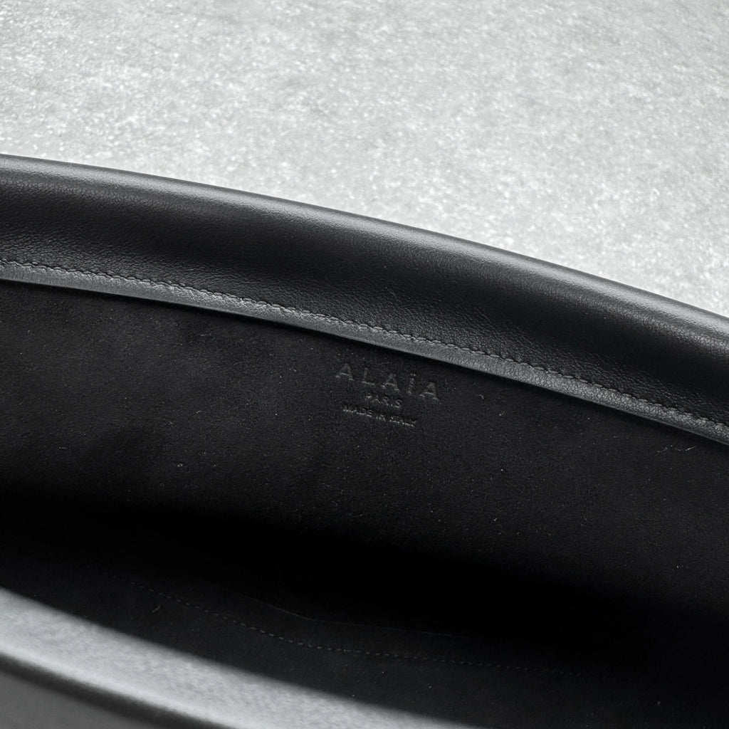 Black Le Click East West Medium Bag