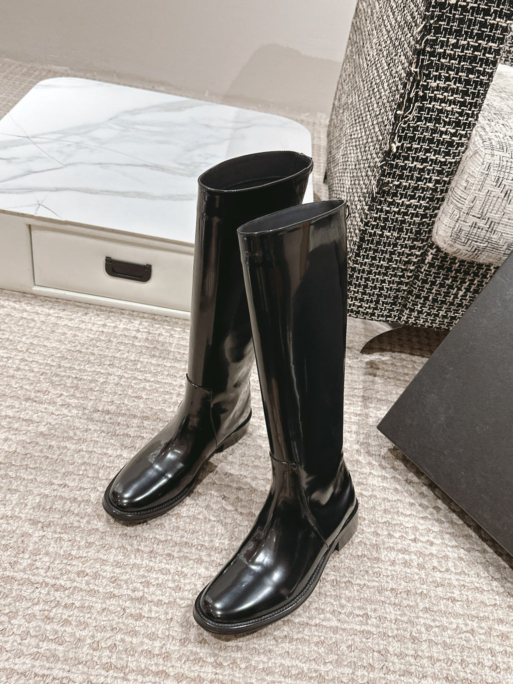 Black Hunt Boots In Glazed Leather