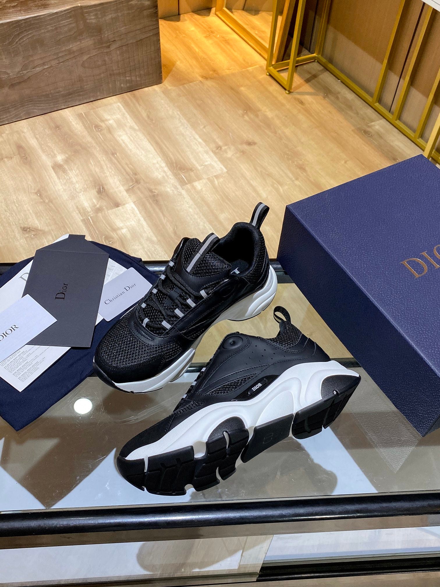 Black DB men's sneaker