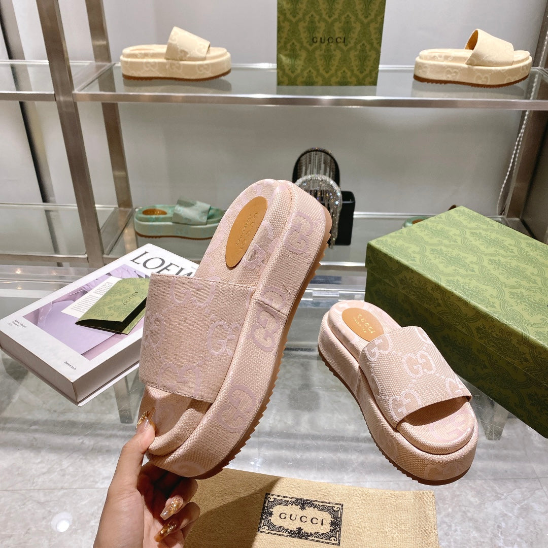 Beige and light pink platform slide sandal
