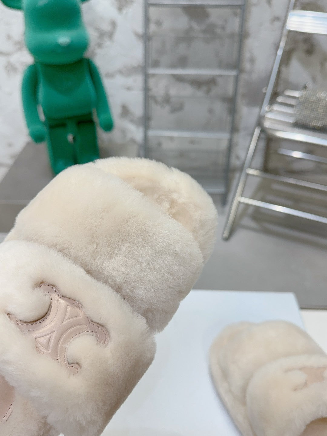 Beige/Nude Fur Slides