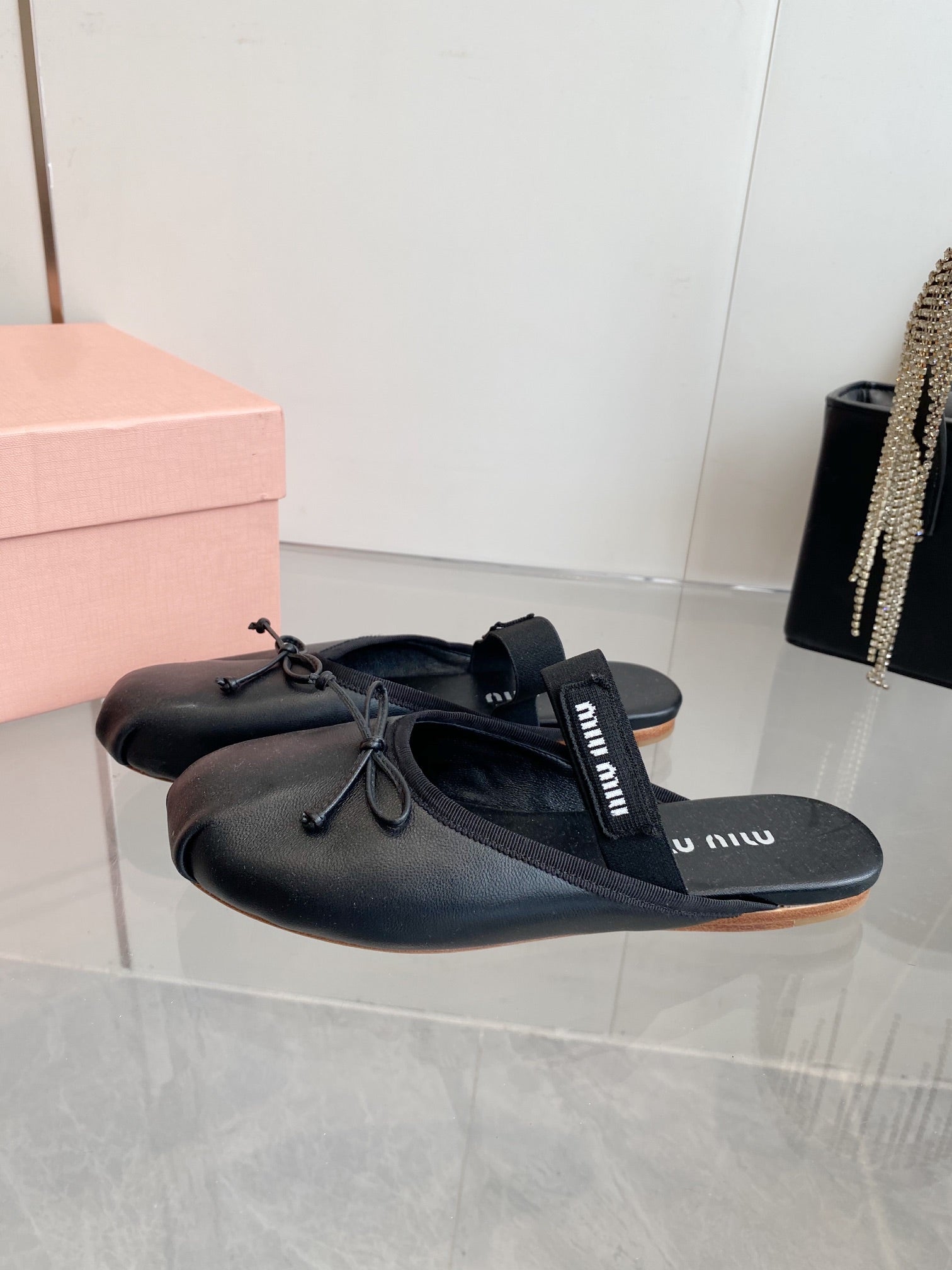 Black Leather Ballerinas Mules