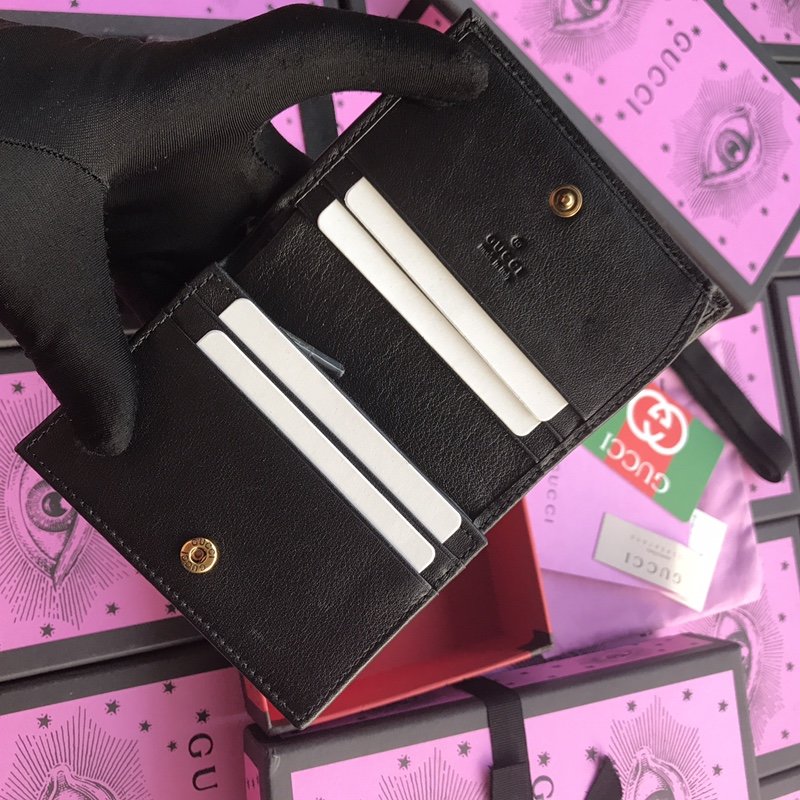 GM small quilted leather wallet