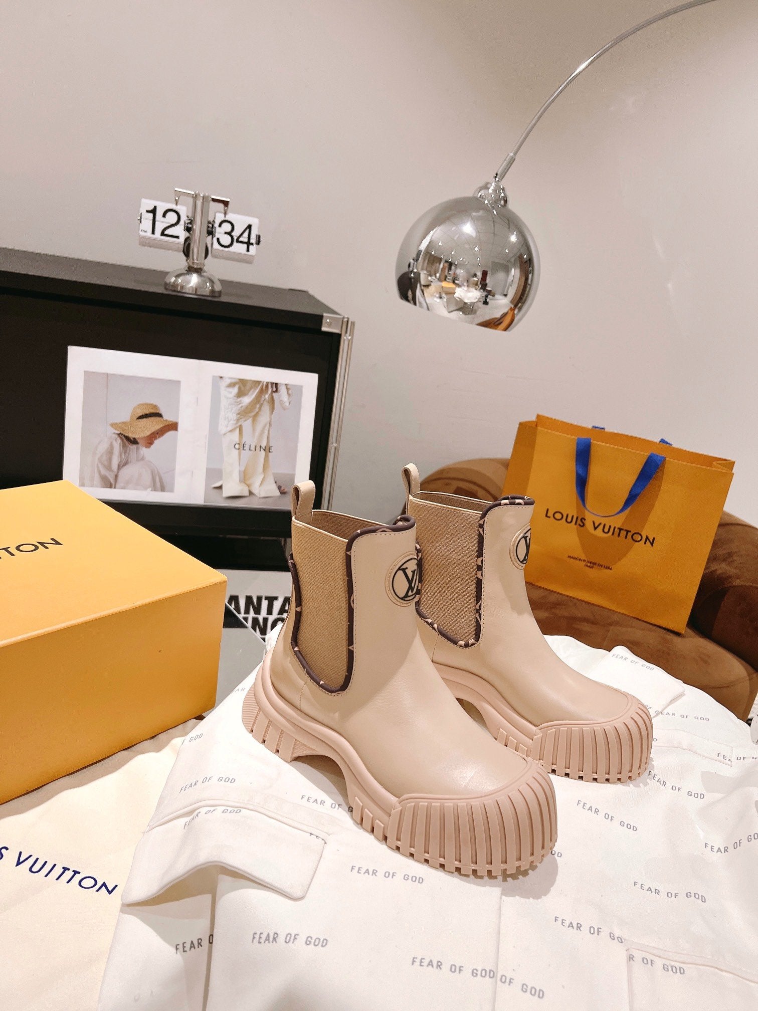 Beige LR flat ankle boot