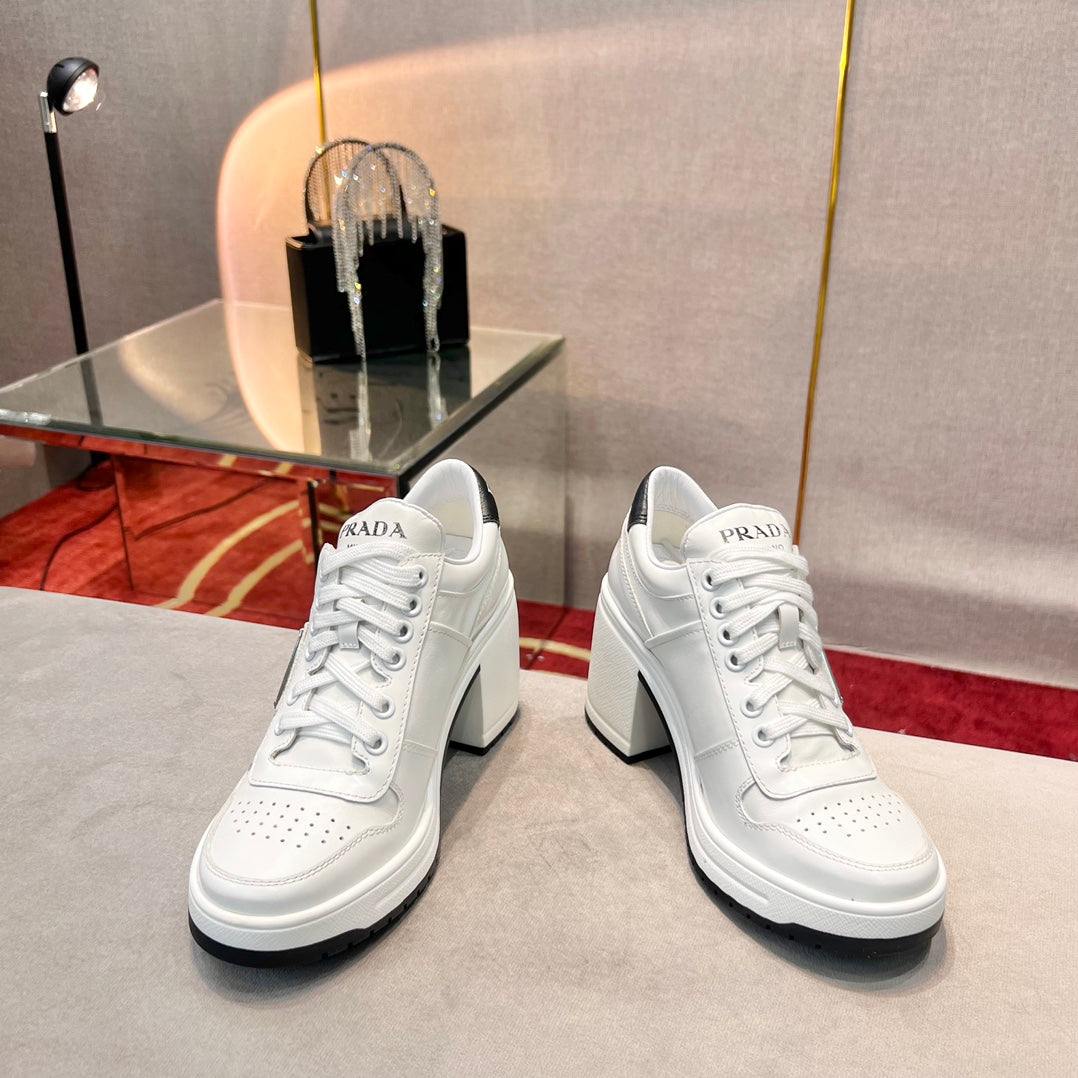 White PD high-heeled leather sneakers