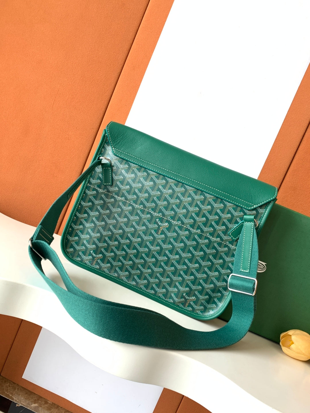 Green Coursier Messenger Bag