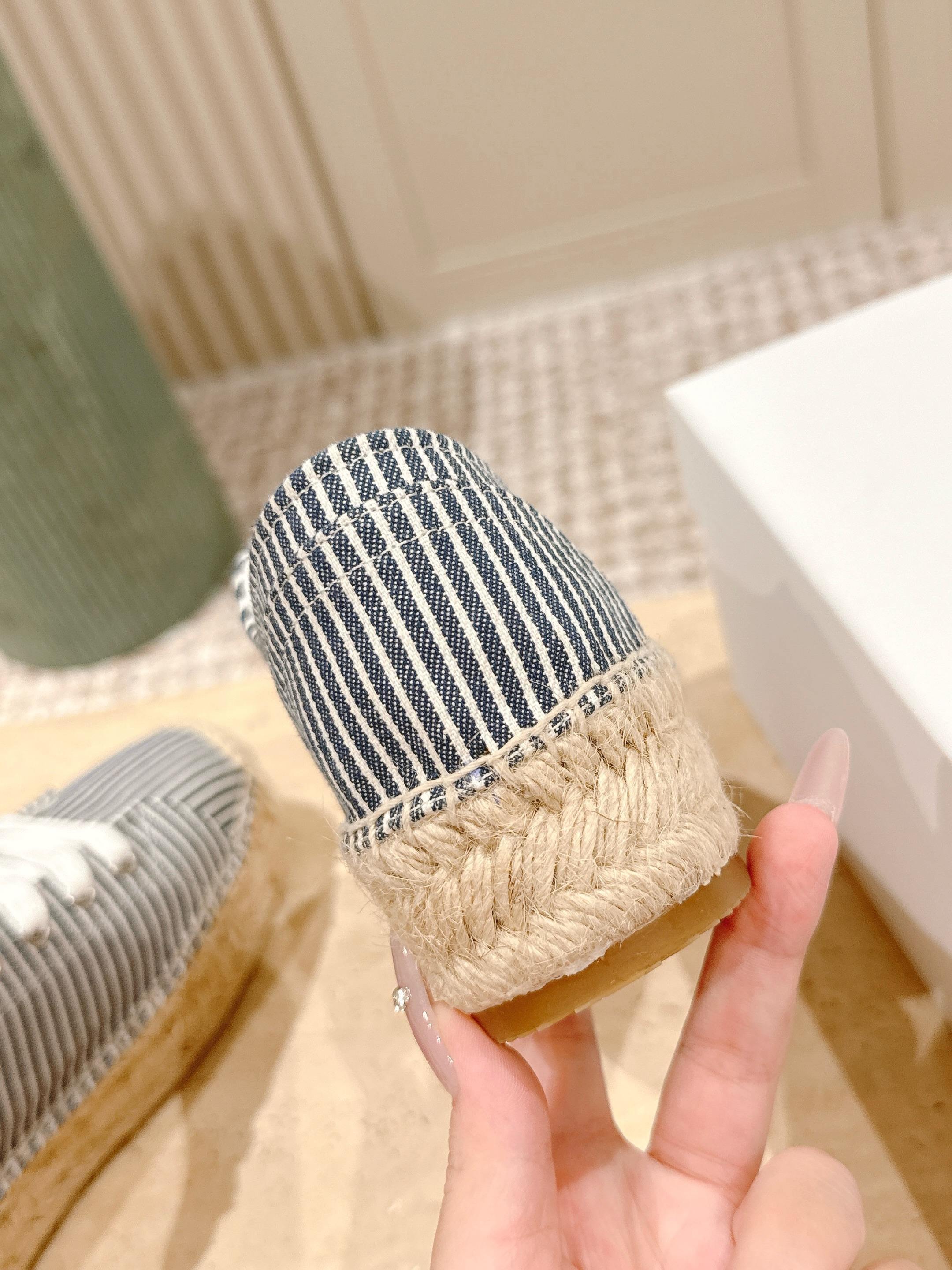 Off White/Navy Les Espadrilles Lace-Up