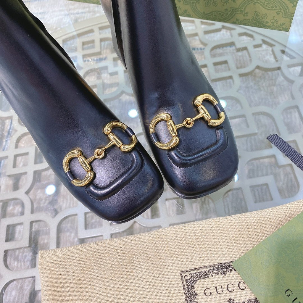 Black GH mid-heel ankle boot