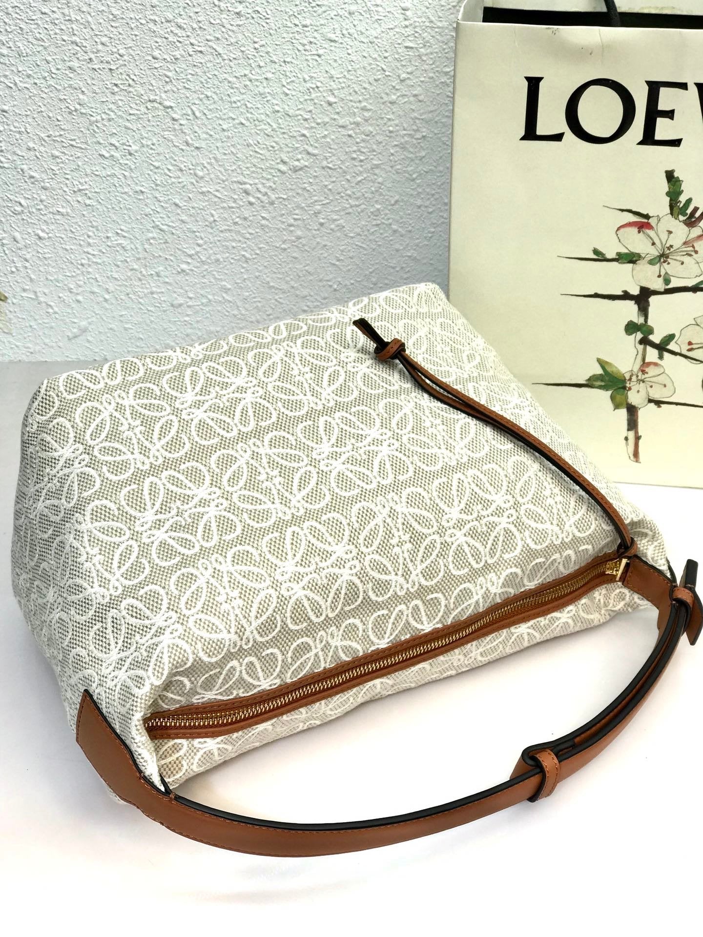 Ecru & Tan medium LC bag