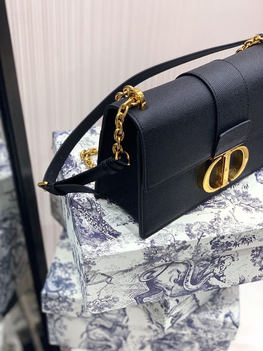 Black 30M stamped grain calfskin flap chain bag