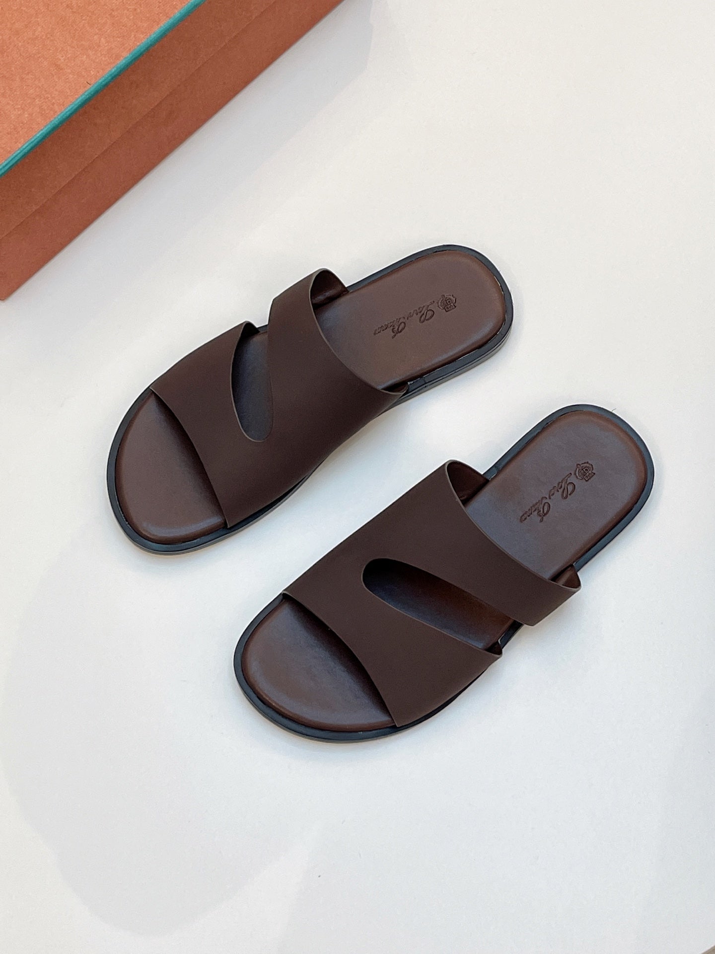 Dark Moka Pilat Plain Walk Sandal
