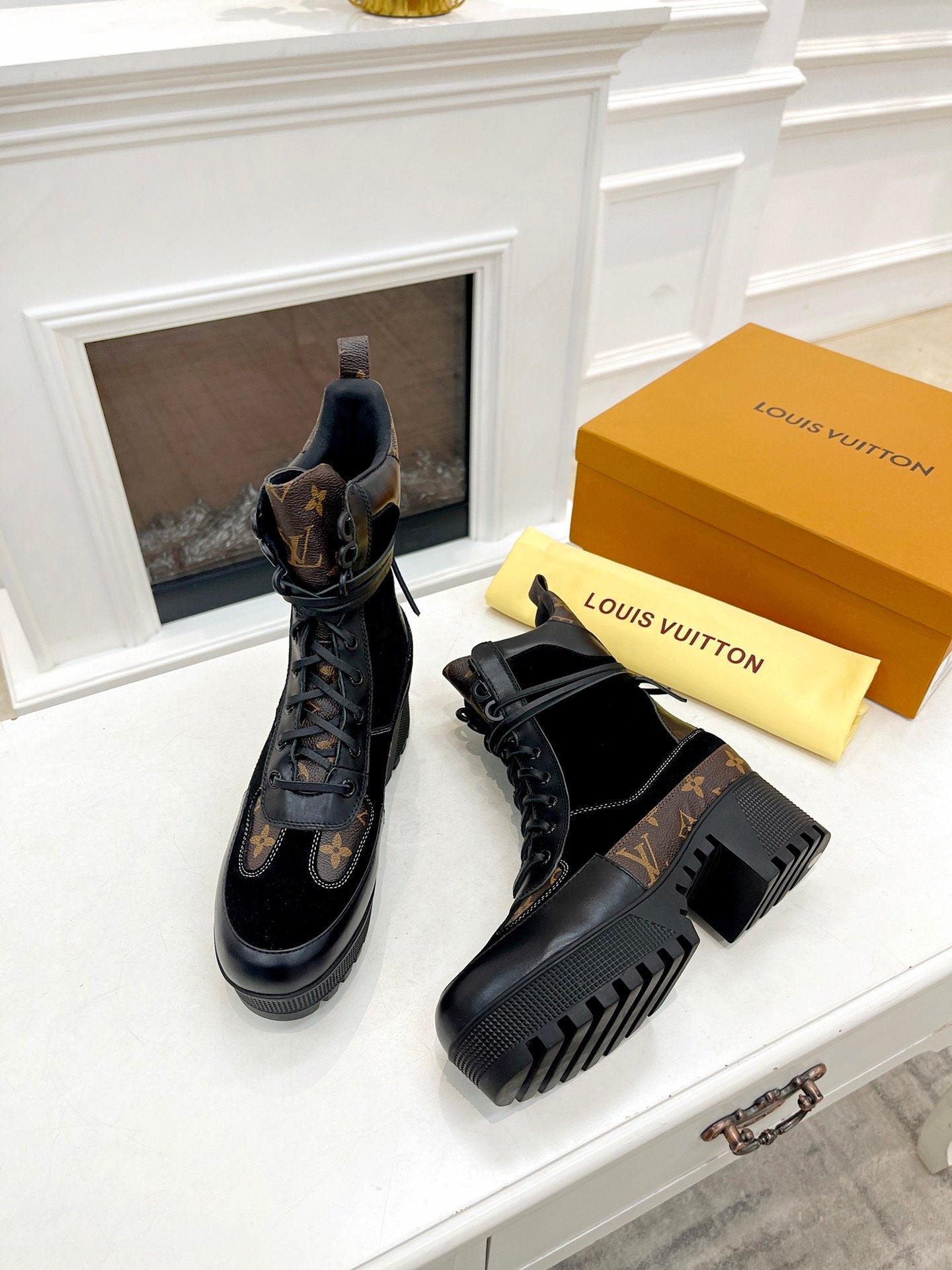 Black LL platform desert boot