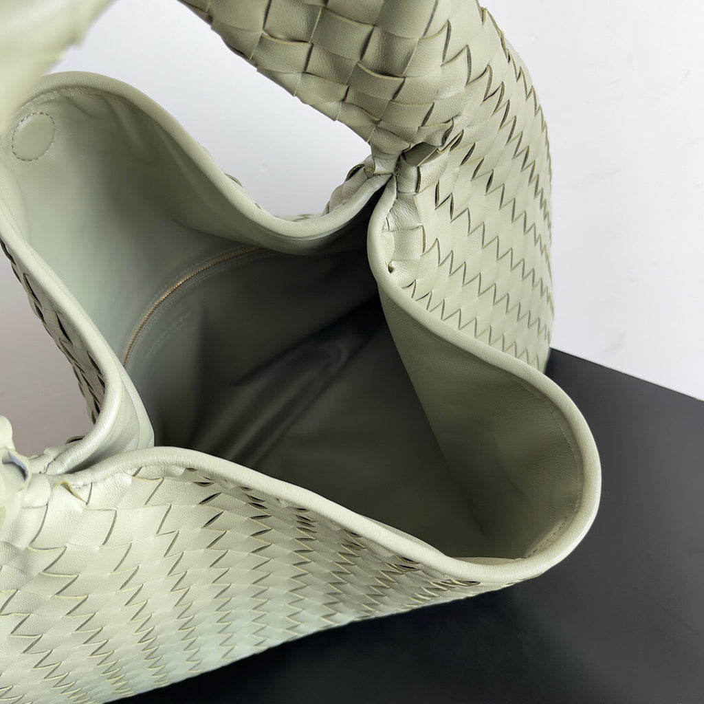 Travertine Large Hop