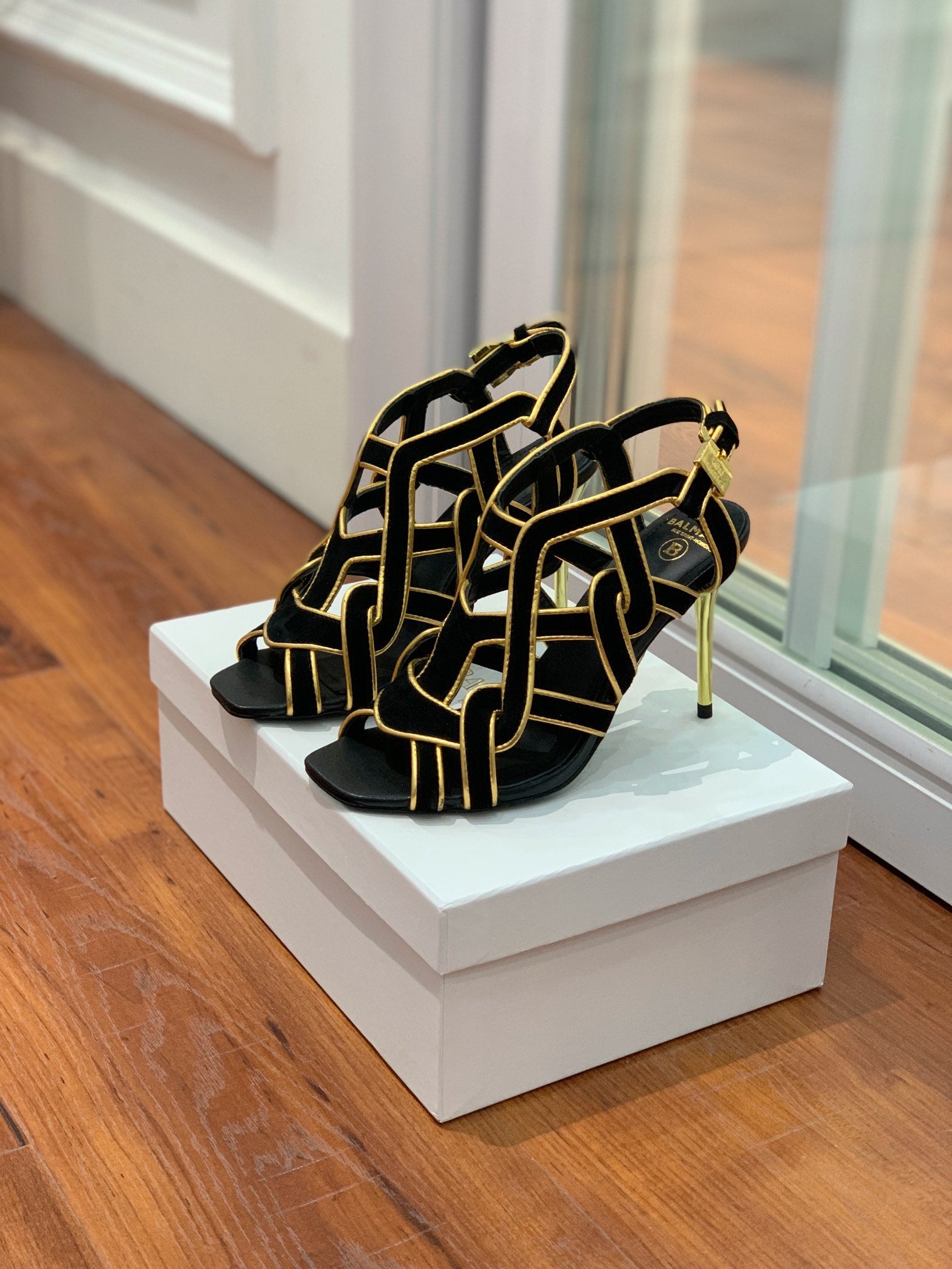 Black & gold BU strappy sandals