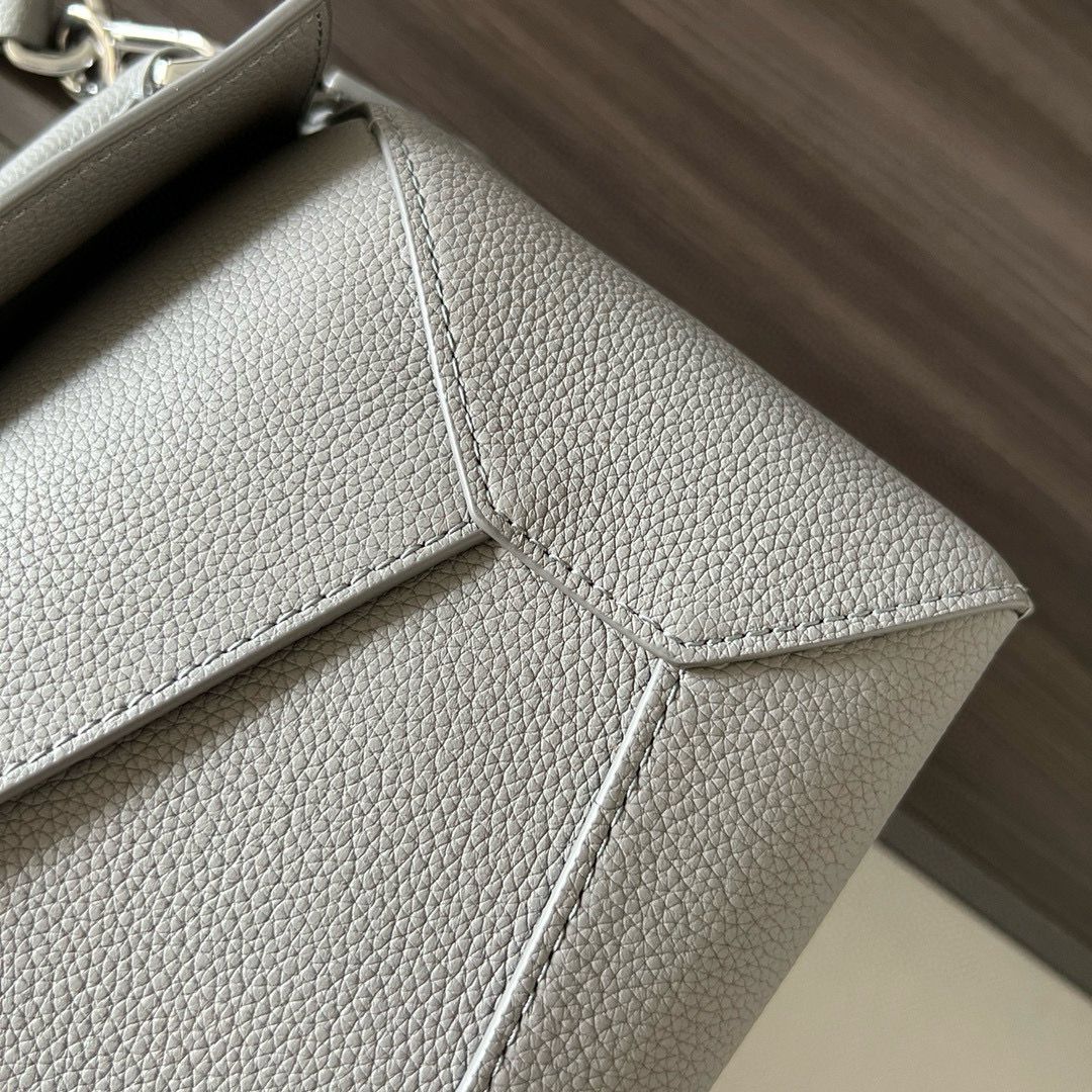 Pearl Grey LP Small Leather Shoulder Bag