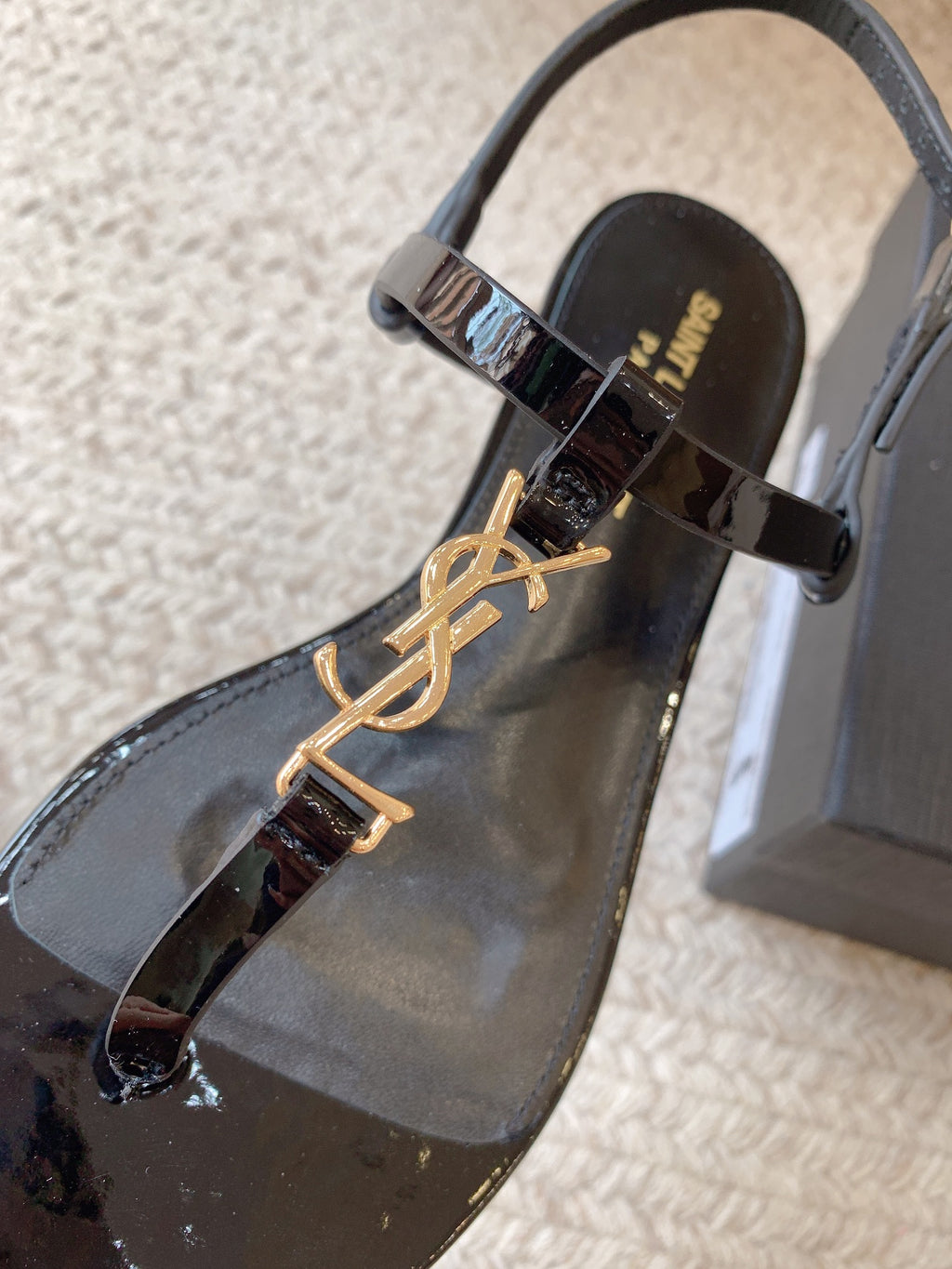 Black C Sandals In Patent Leather