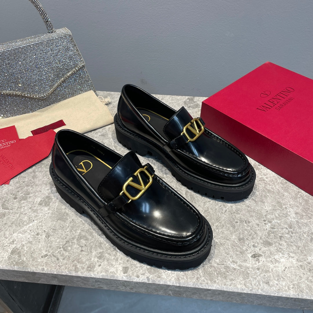 Black VS loafer
