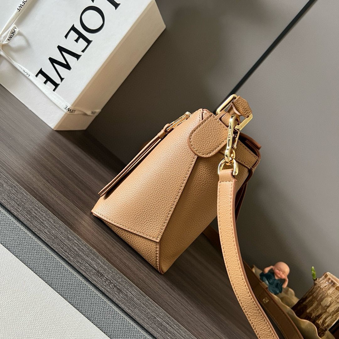 Toffee LP Small Leather Shoulder Bag