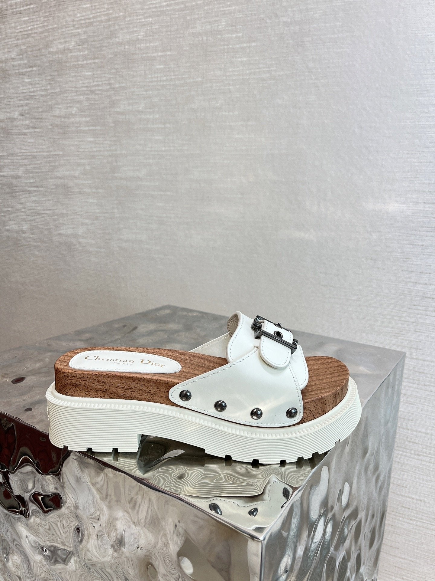 White DQ strap slide