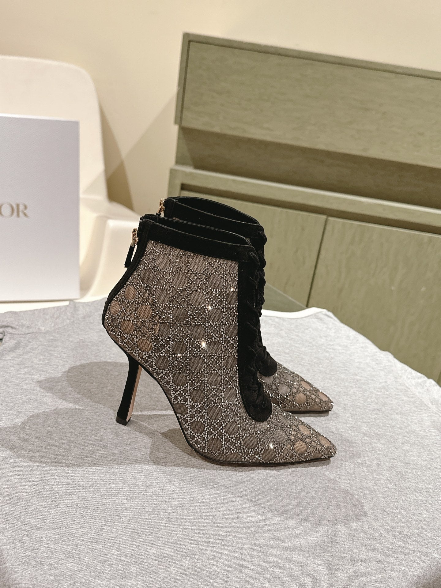 Black & Nude Capture Heeled Ankle Boot