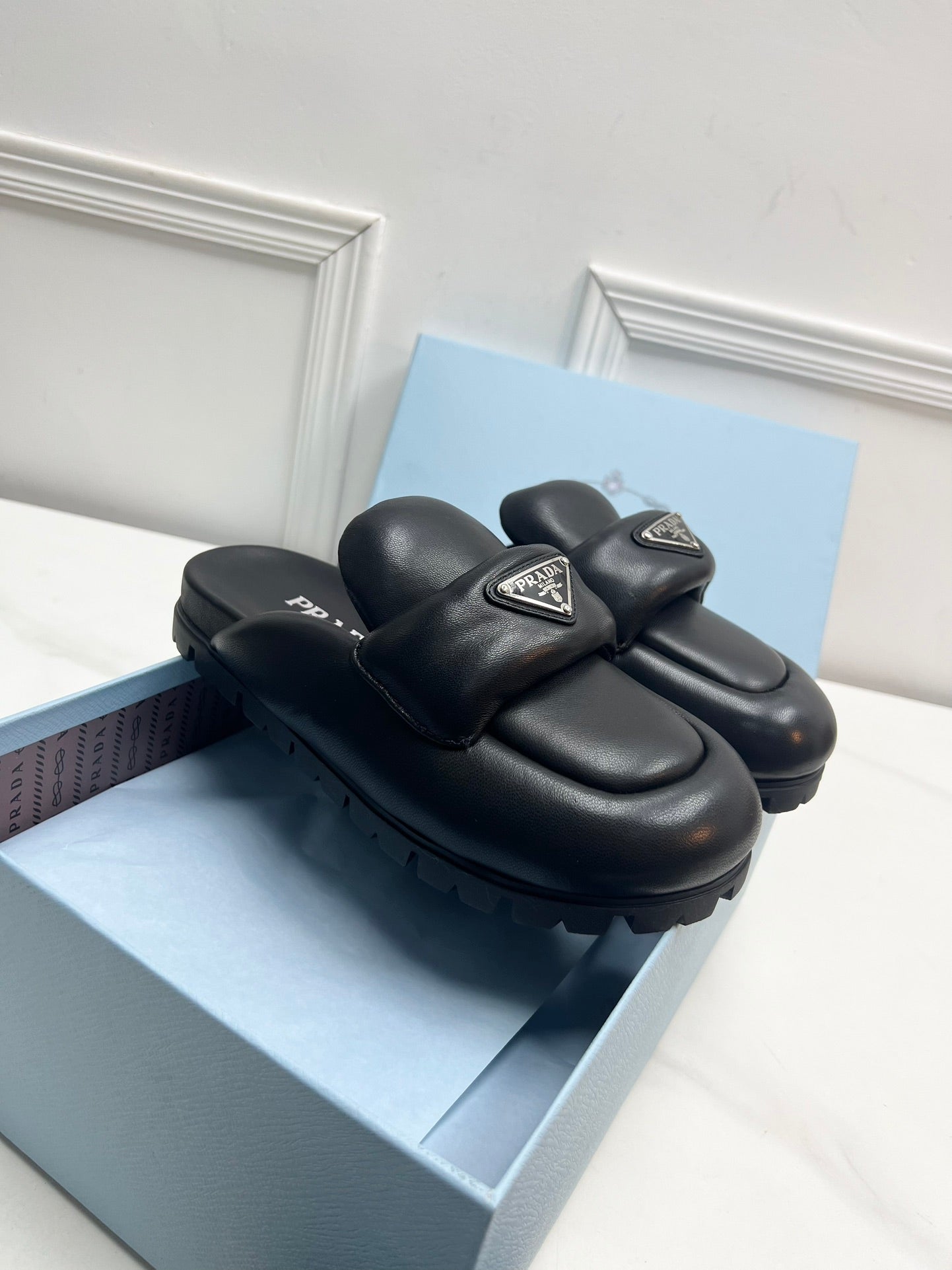 Black P soft padded leather sabots