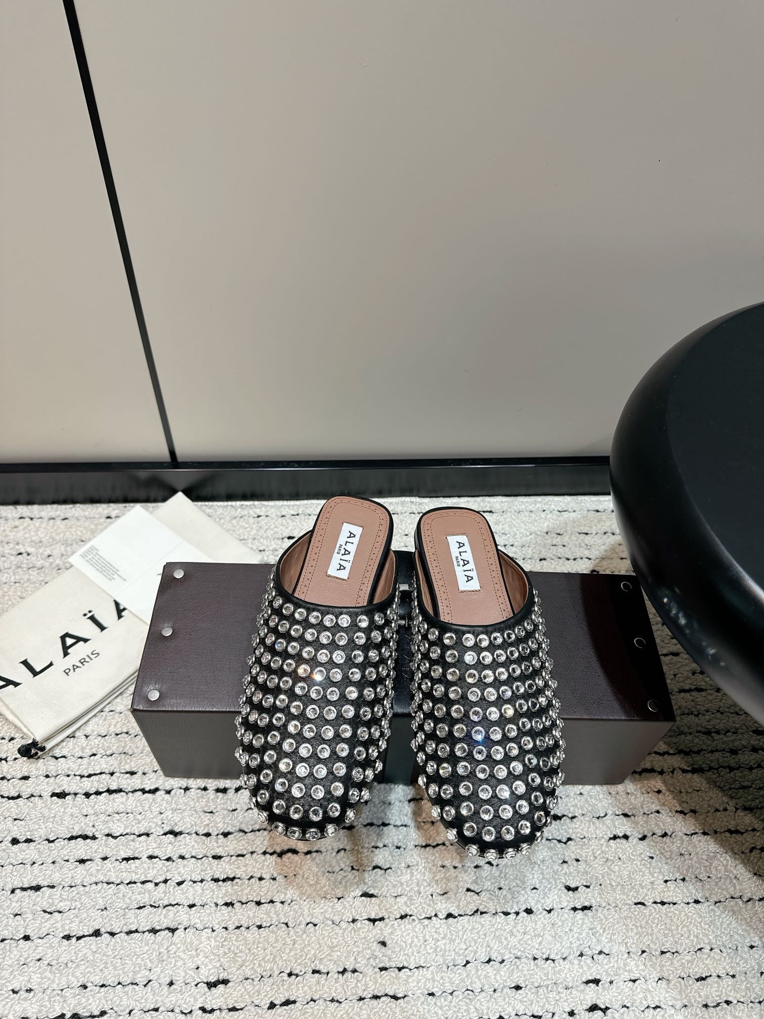 Black Flat Mules In Strass Leather