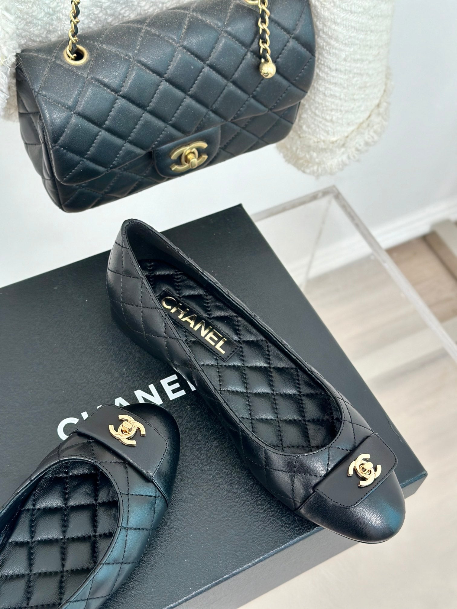 Black C Ballet Flats