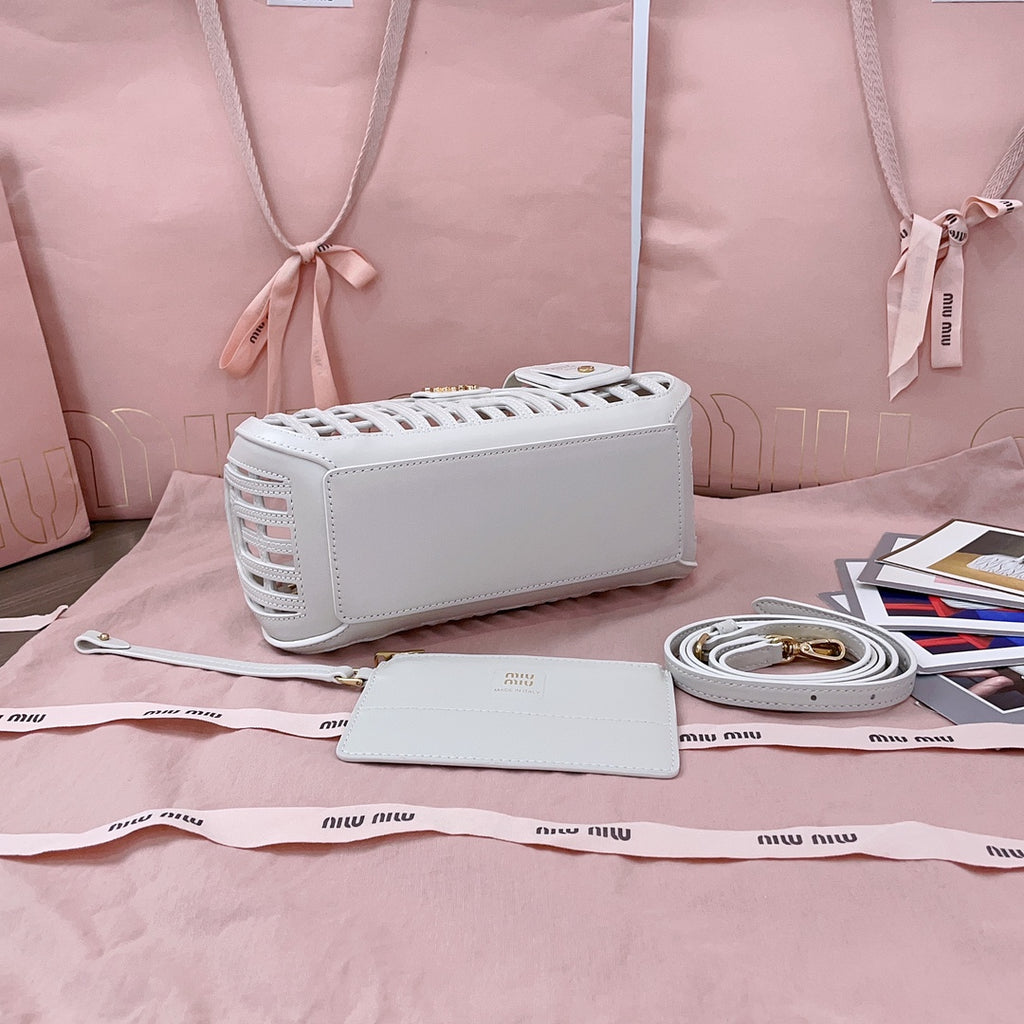 Chalk White Leather Basket