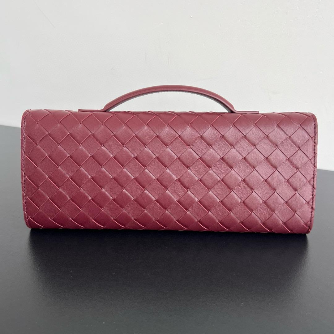 Barolo Andiamo Clutch