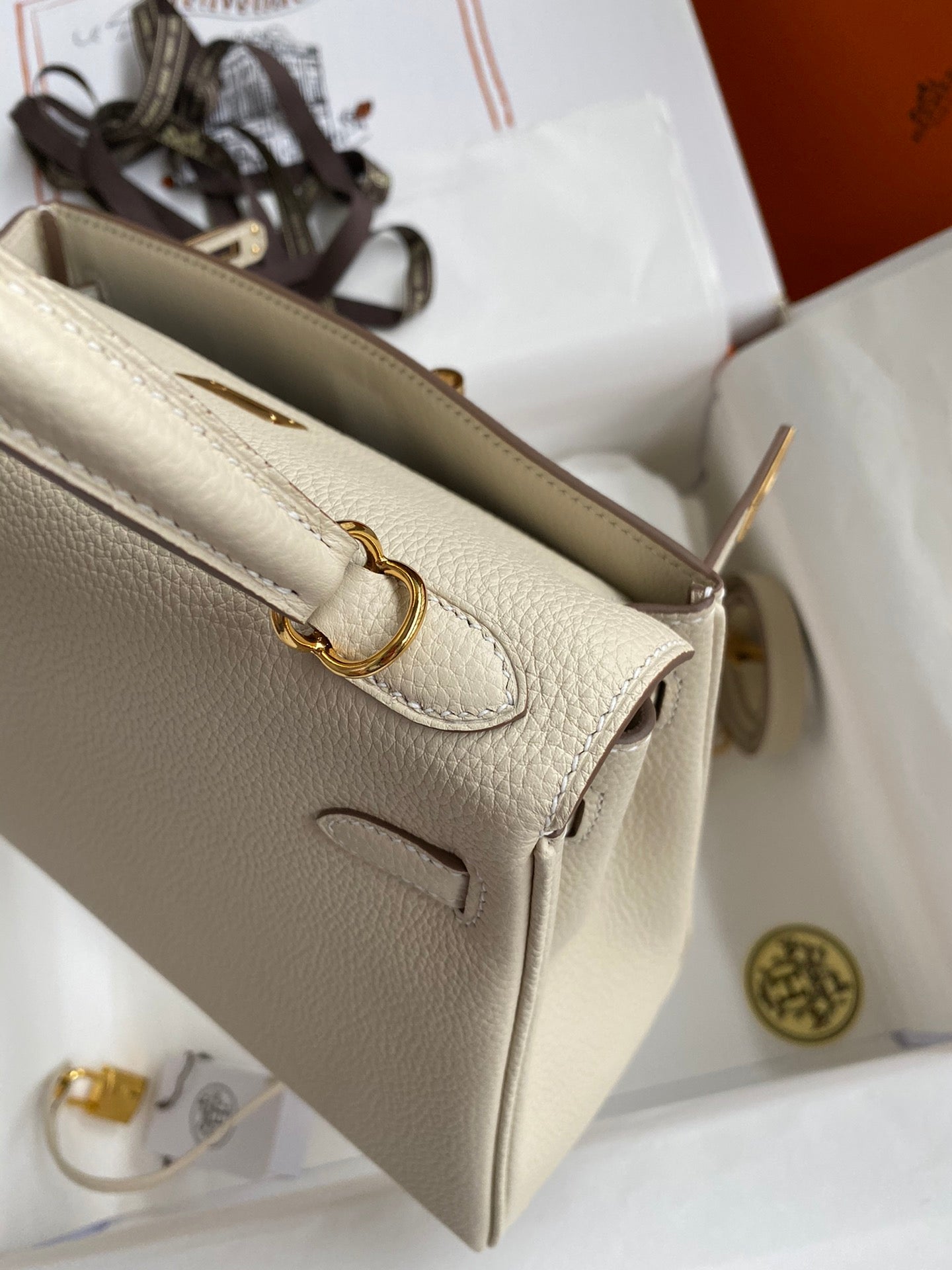 Beige HK 28 bag