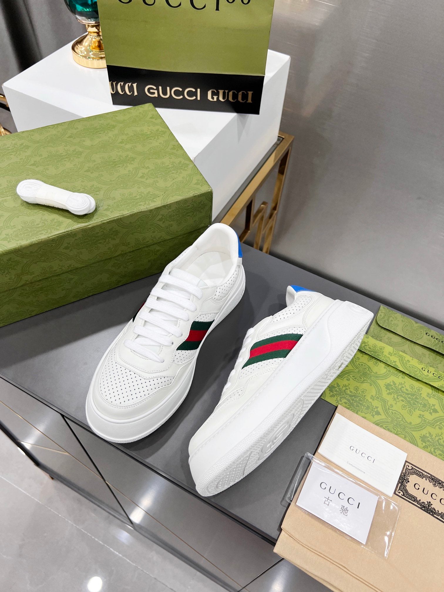 Women's White GW sneaker