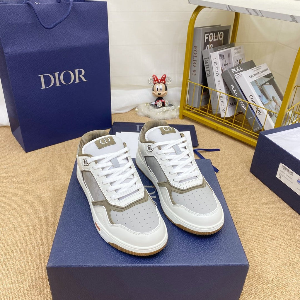 Women's Cream and Greige B27WT low-top sneaker