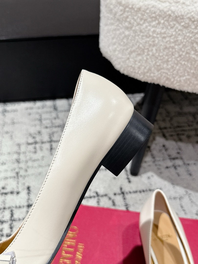 Ivory Valet Du Roi Kidskin Ballerina 25MM