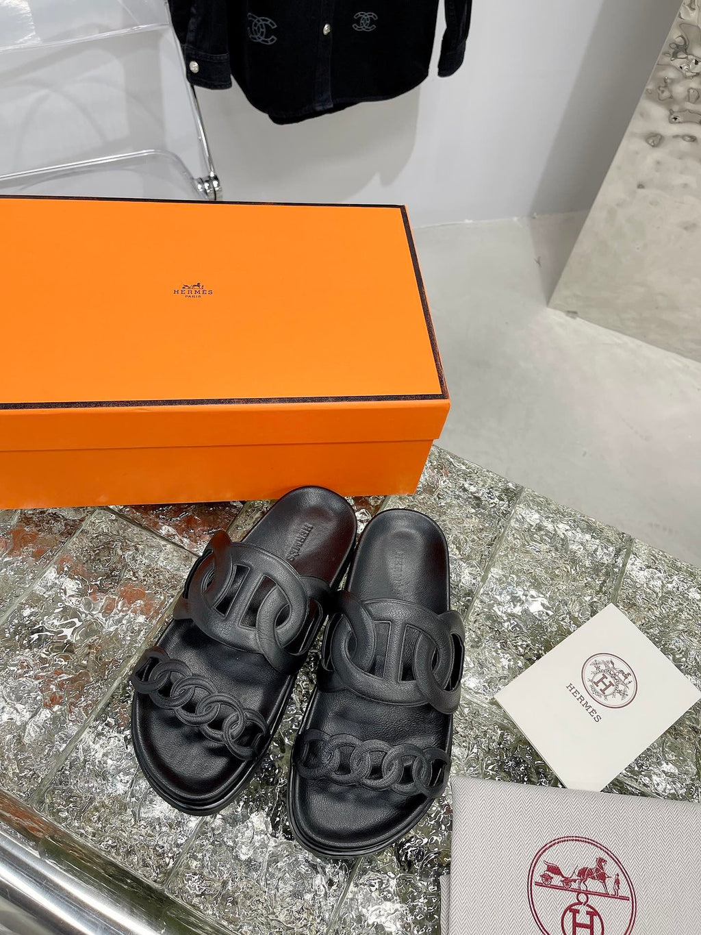 Black HE sandal