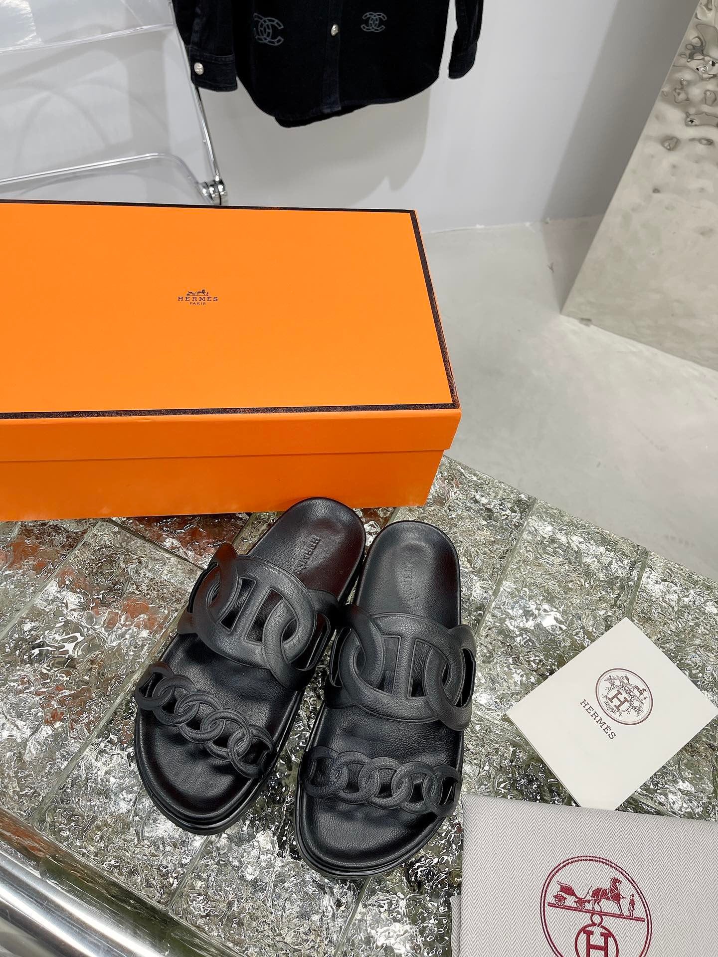 Black HE sandal