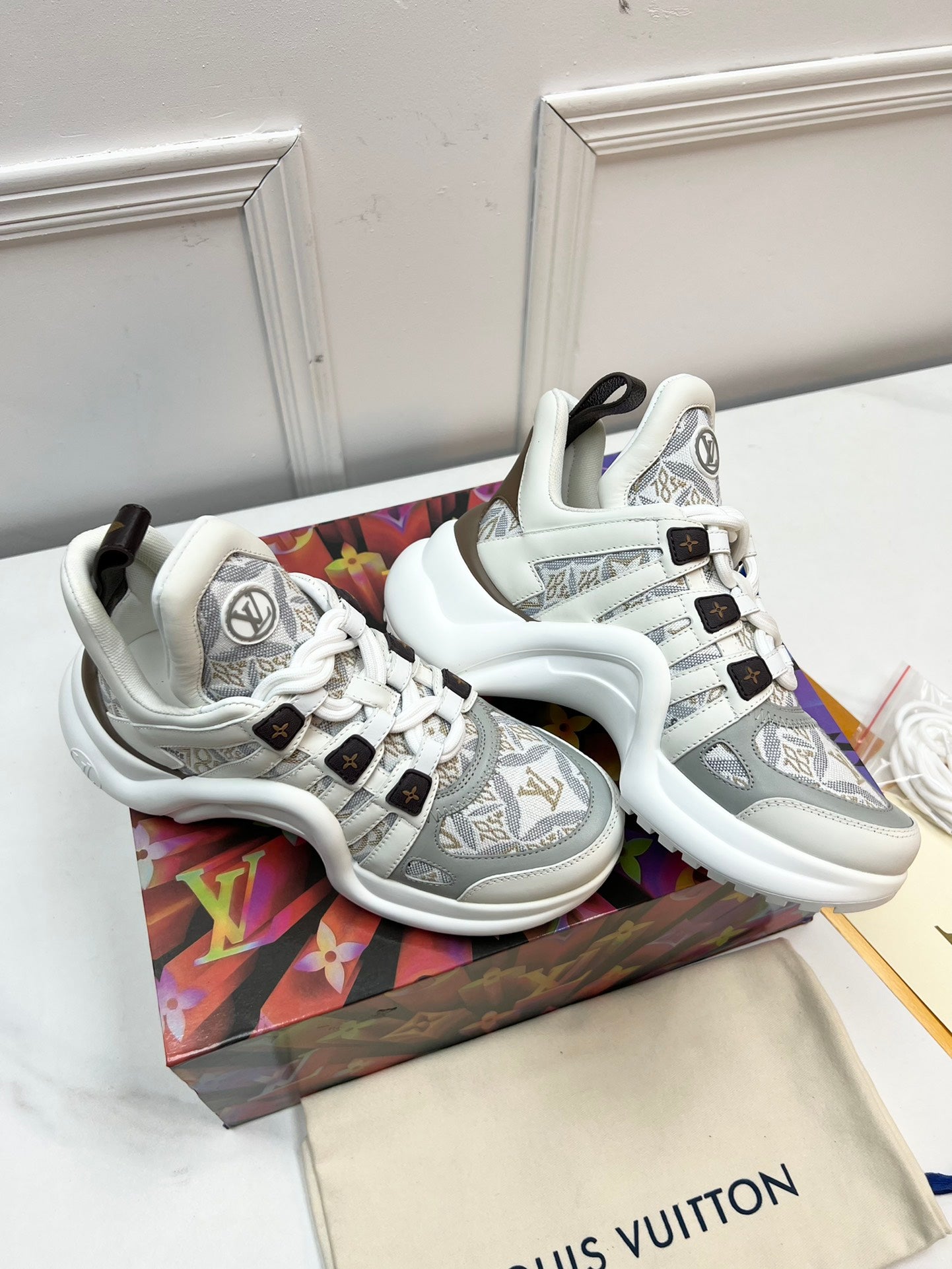 Beige LA sneaker