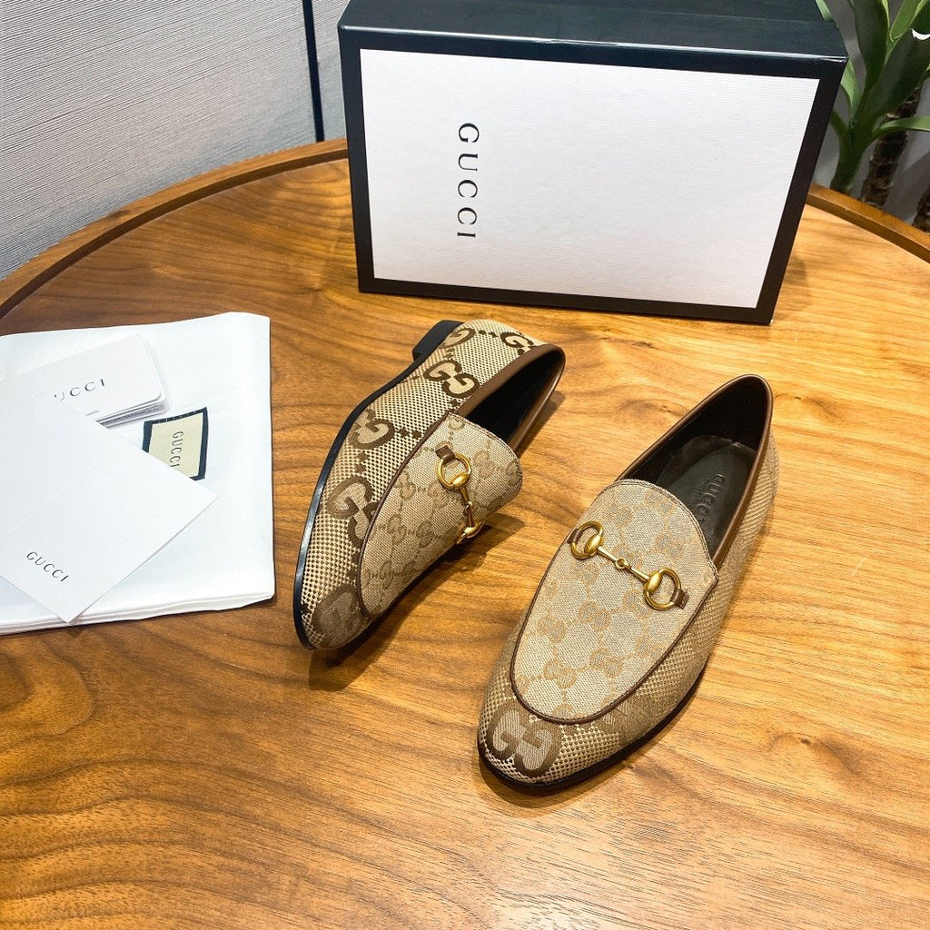 Camel GJ canvas loafer